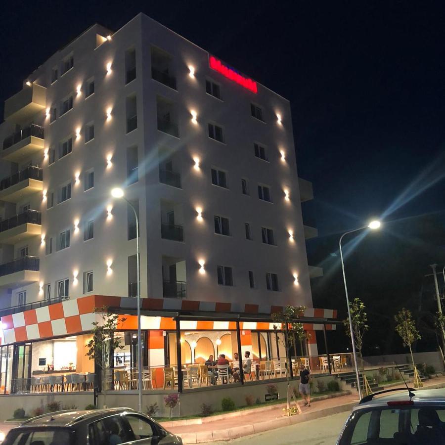 Milenium Hotel Shengjin Exterior photo
